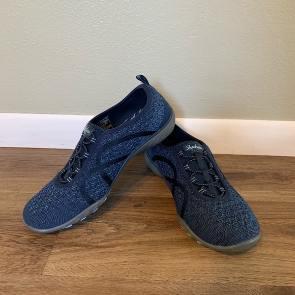 womens sneakers 8.5 wide